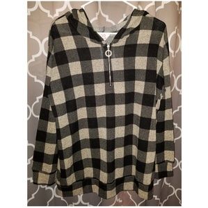 Plaid Hoodie. NWOT